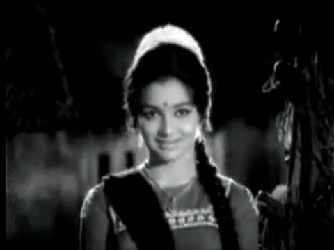 CHUNARI SAMBHAL GURI - BAHARON KE SAPNE