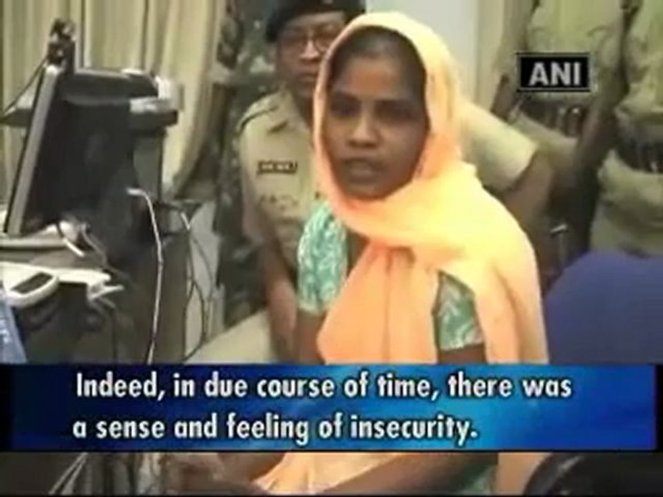 Another Maoist surrenders in West Bengal.mp4