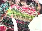 Dargah in Blore witnesses devotees of different religions.mp4