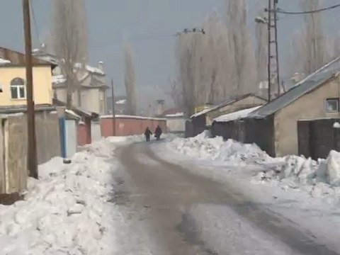 YILMAZ EFE VE MESUT GÖKÇE AĞRI BELEDİYESİNİN KAR MÜCADELESİNİ VATANDAŞA SORDU 9