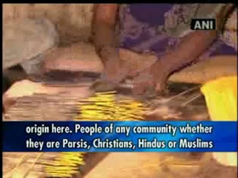 Hindus, Muslims collectively make joss sticks.mp4