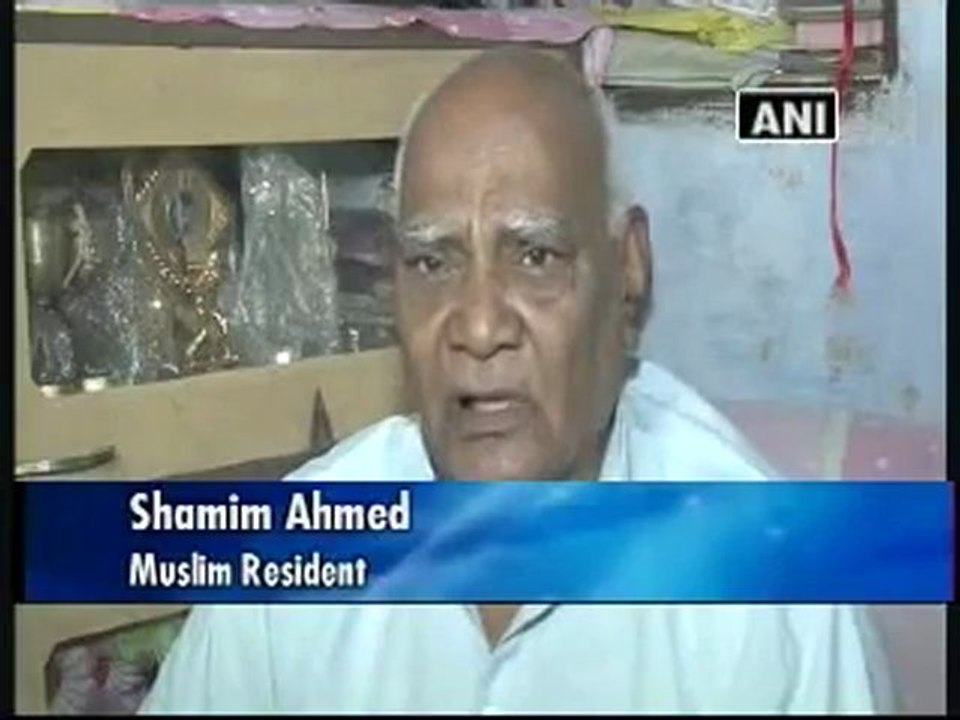 Hindus, Muslims jointly taking care of mausoleums in Bihar.mp4