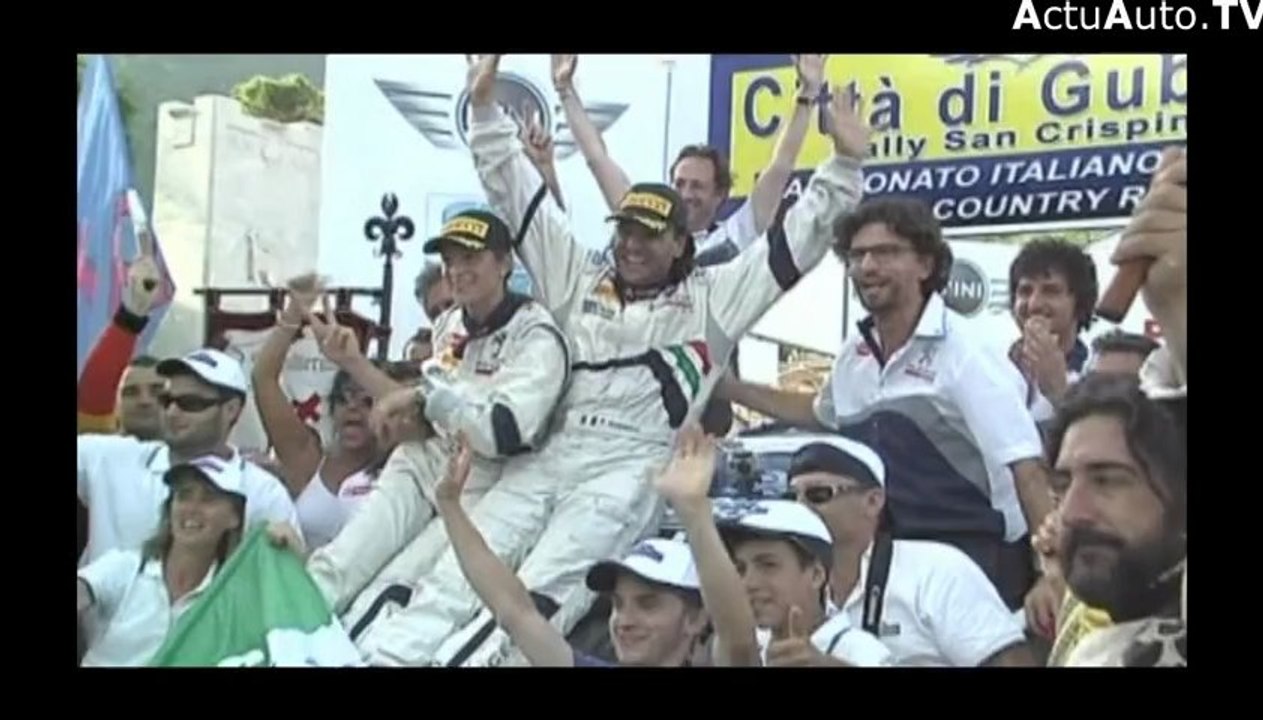 Clip d'adieu à la Peugeot 207 S2000 (Peugeot Italie)