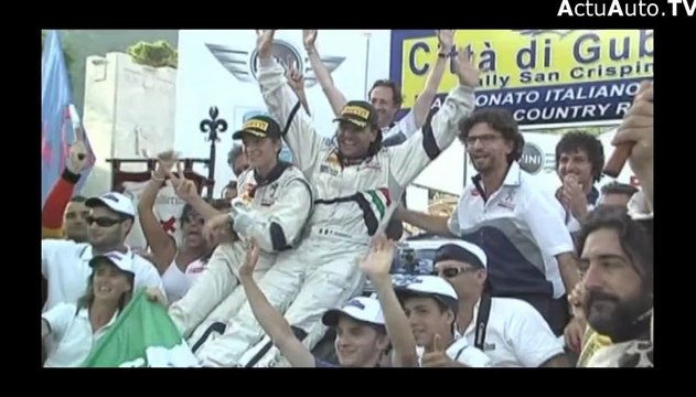 Clip d'adieu à la Peugeot 207 S2000 (Peugeot Italie)