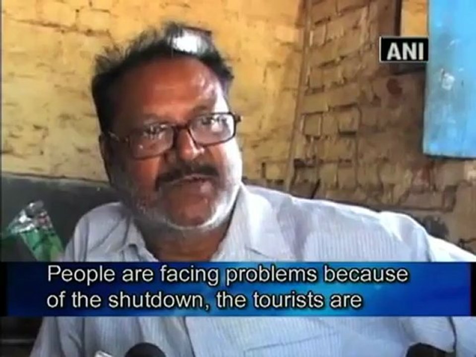 Nationwide shutdown by Maoists hits normal life in Jharkhand.mp4