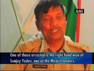 Locals help police nab Naxals in Jharkhand.mp4