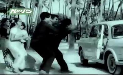 Apni Aaadat Hai Sabko Salaam Karna