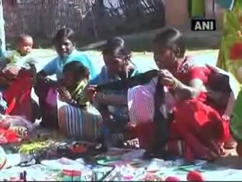 Maoists ban entry of traders into Jharkhand,locals bear brunt.mp4
