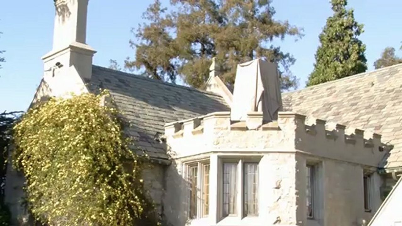 Hugh Hefner Marries Crystal Harris: See Her Wedding Dress