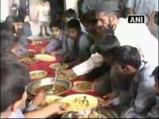 Mid Day Meal successful in Maharashtra.mp4