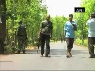 PCPA blocks West Bengal roads, cripple normal life.mp4