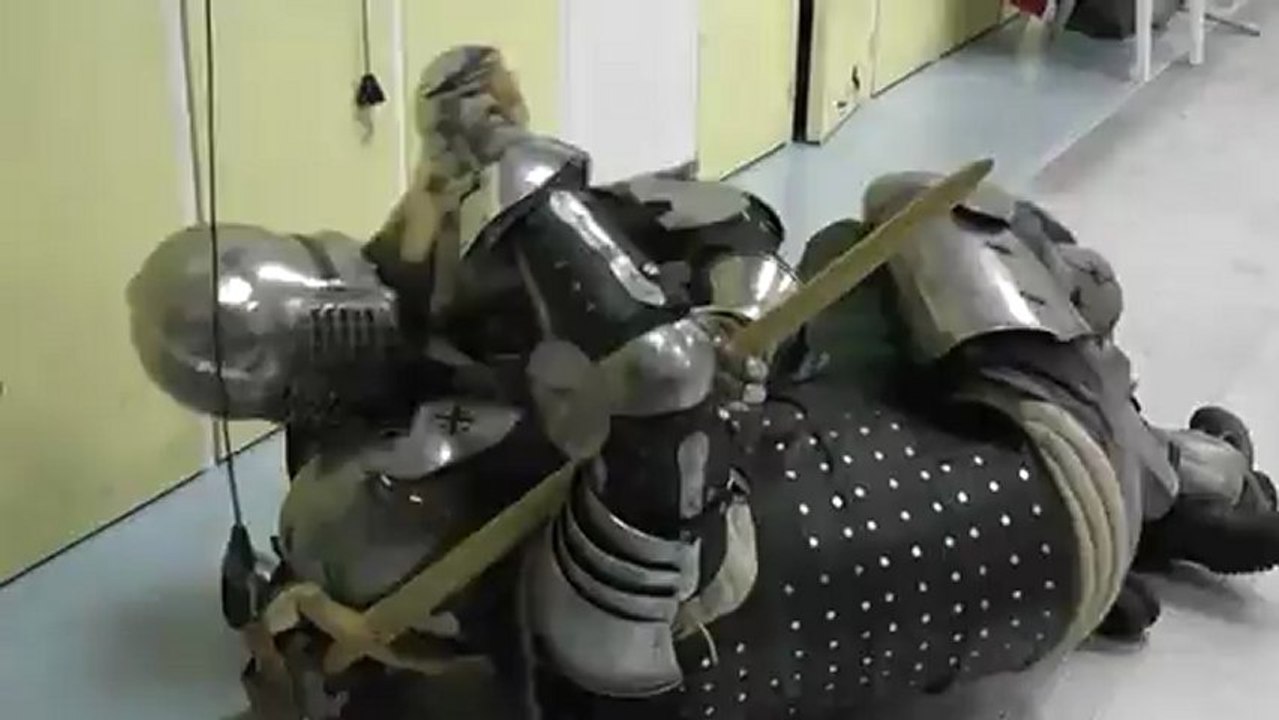Leo VS Krugy