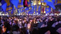Nationalists march with torches in Kiev