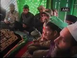 People of different faiths throng Thaan Peer Baba Mausoleum in J and K.mp4