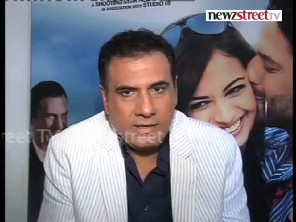 Diya and Arshad promote film 'Hum Tum Aur Ghost'.mp4