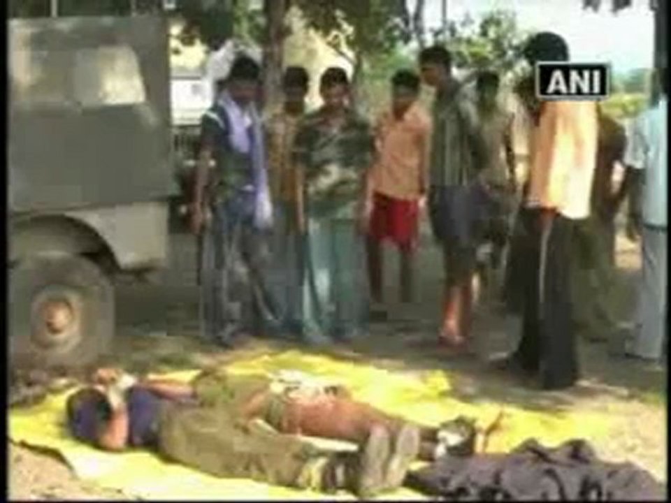 Police gun down two Maoists in Chhattisgarh.mp4