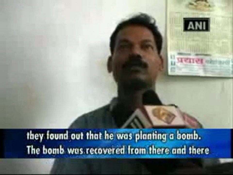 Suspected Maoist nabbed in Chhattisgarh.mp4