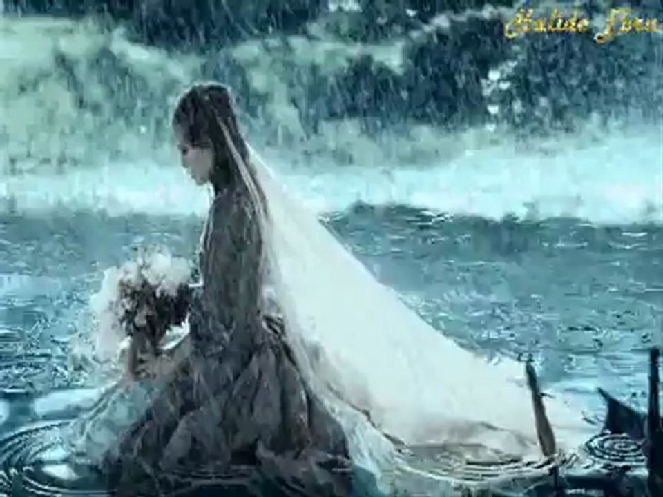 Emel   Sayın      " Gücendim sana -