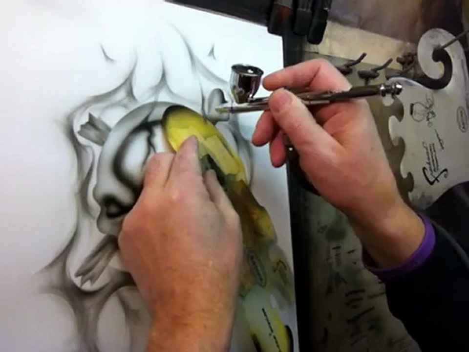 Airbrushing Skulls - Learn How To Use An Airbrush - Custom Painting
