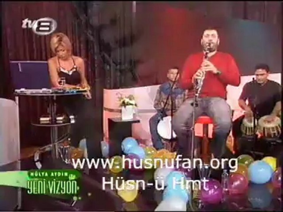 Hüsnü Şenlendirici Hasretinle yandı gönlüm