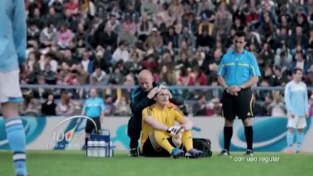 Quand Casillas se fait soigner par un shampoing !