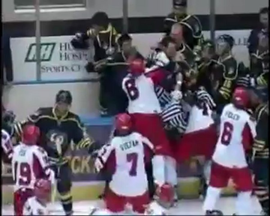 Buz pisti değil boks ringi