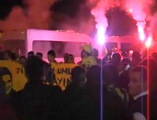 Aykut Kocaman gözyaşlarını tutamadı