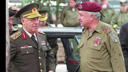 Ex-chefe militar é detido na Turquia