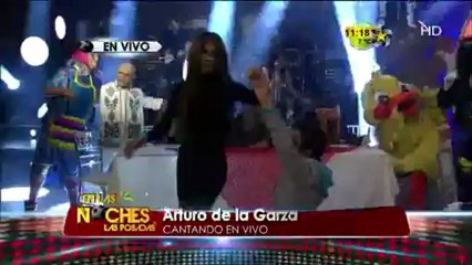 Arturo de la Garza canta en las Posadas