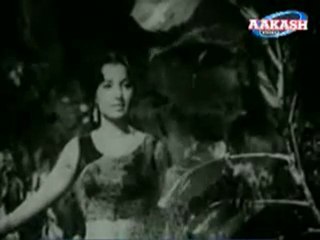 AAJ KI RAAT BARI SHOKH BARI NUT KHAT HAI - NAI UMAR KI NAI FASAL