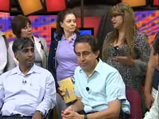 ENTREVISTA EN T.V. DE  LA INDIA A ALEX MARQUEZ Y GRUPO_(360p)