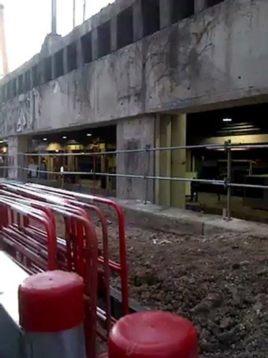 MONTPELLIER : Grands travaux Gare St-Roch. Les escaliers provisoires, rue des 2 Ponts
