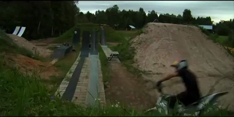 Animations Freestyle Motoneige, lors du TROPHEE ANDROS à SUPERBESS