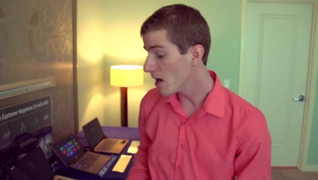 ASUS Zenbook Touch Ultrabook & VariDrive Flexible Dock - Linus Tech Tips CES 2013