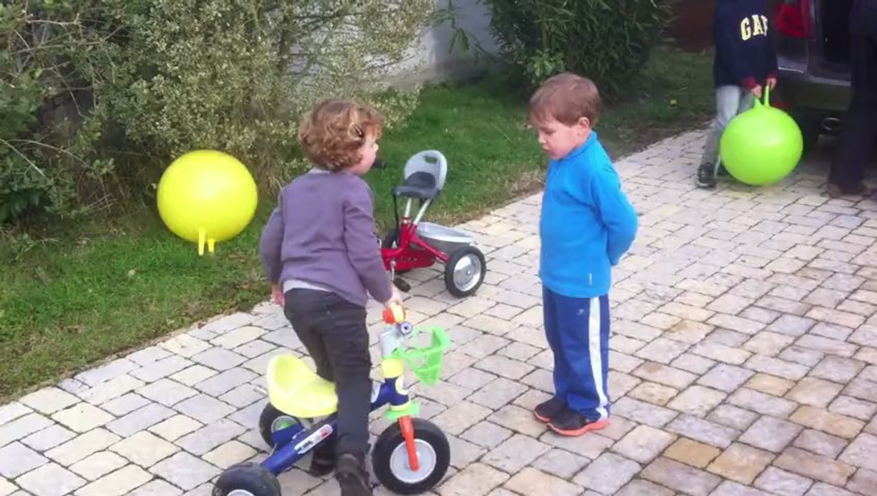 manon et Luca à velo