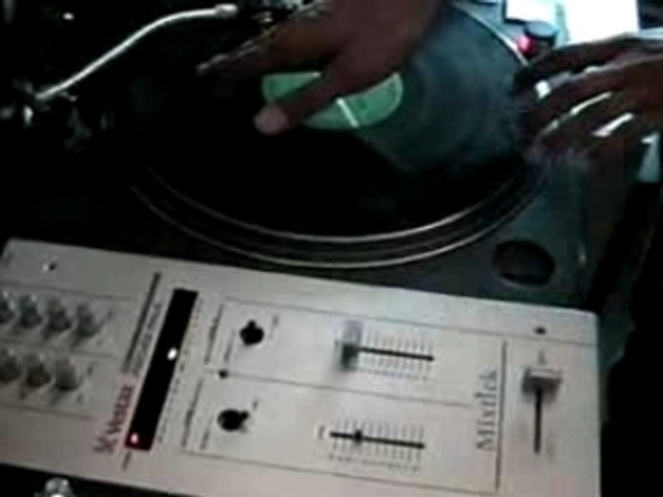 DJ Quest Scratch Tutorial