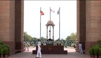 Amar jawan Jyoti (India gate)-MPEG-4 800Kbps.flv