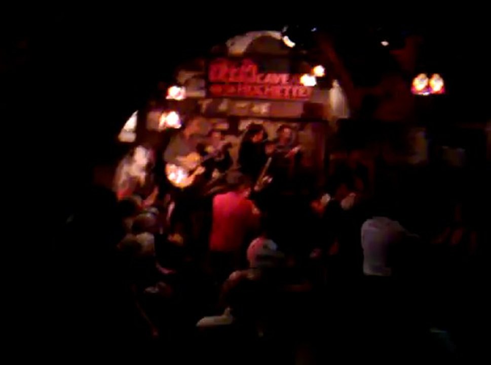 Jean Marc Labbé joue avec Drew Davies au caveau de la huchette (swing)3.