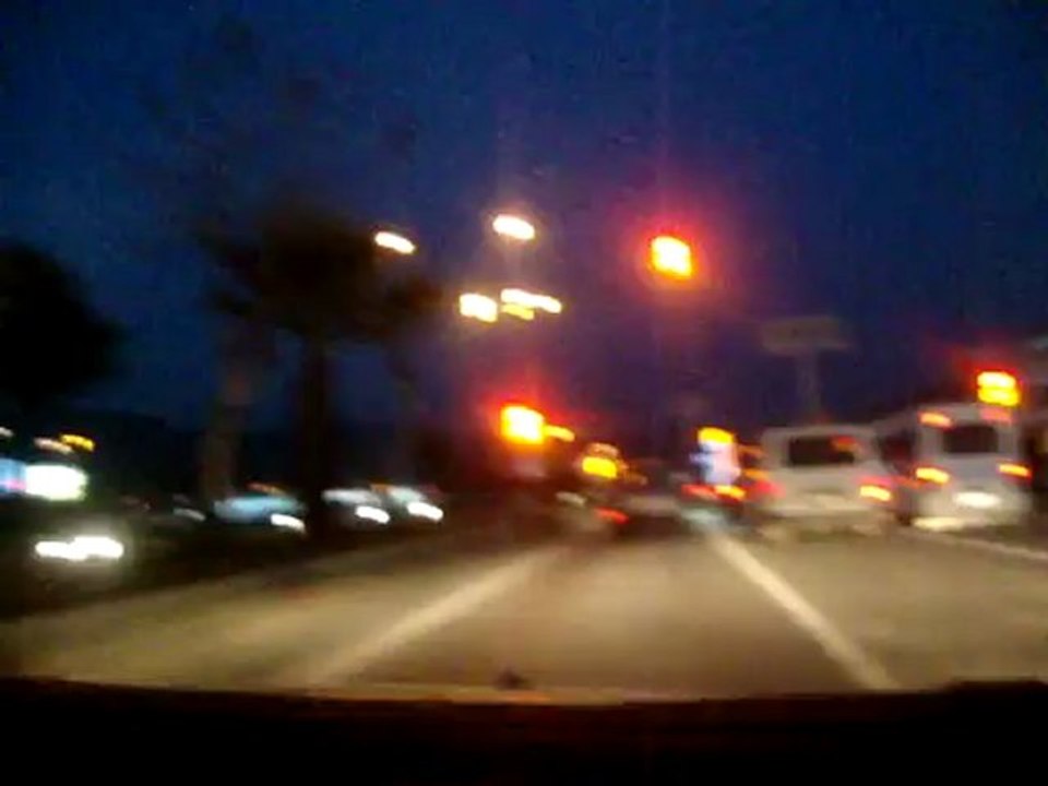 kız bahçende gül varmı..