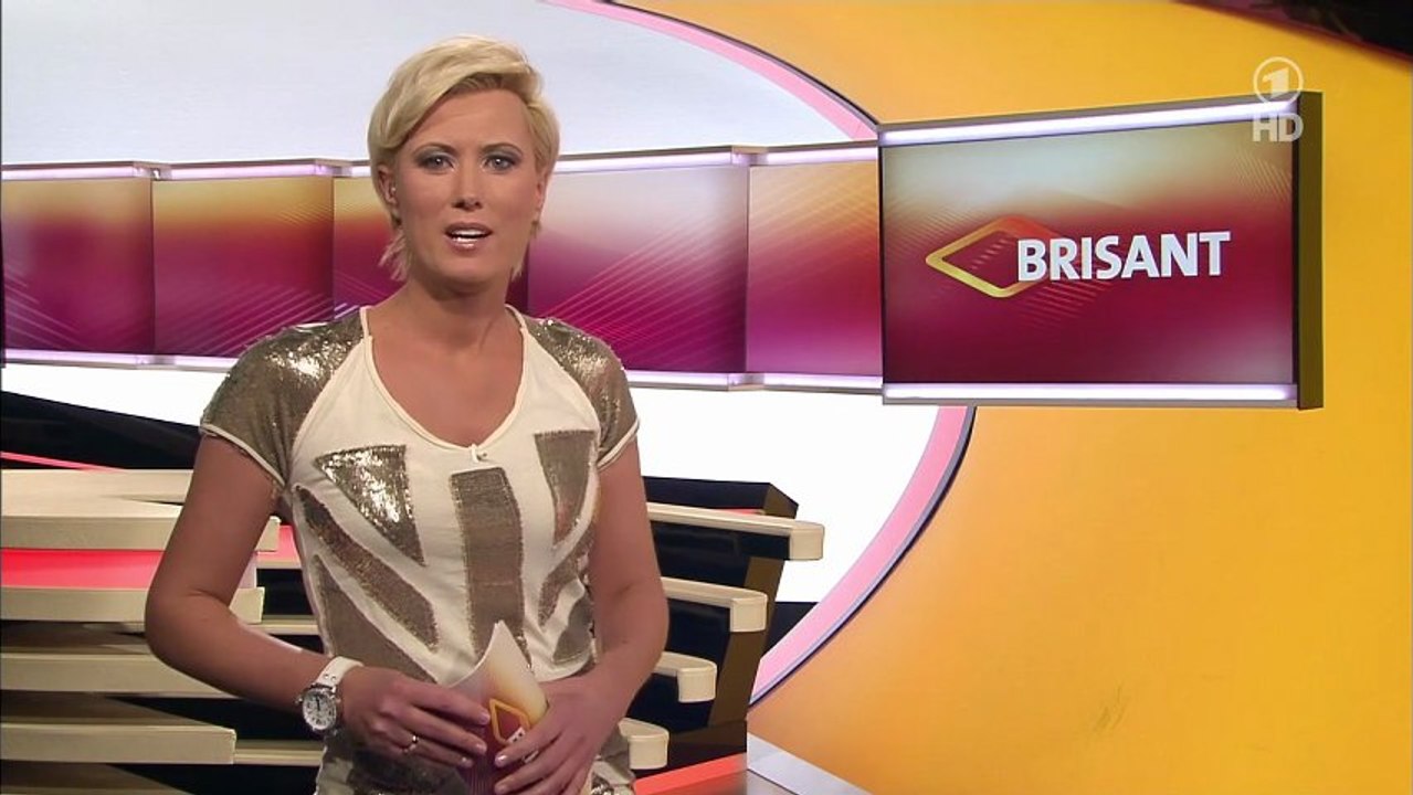 Kamilla Senjo  03.01.2013