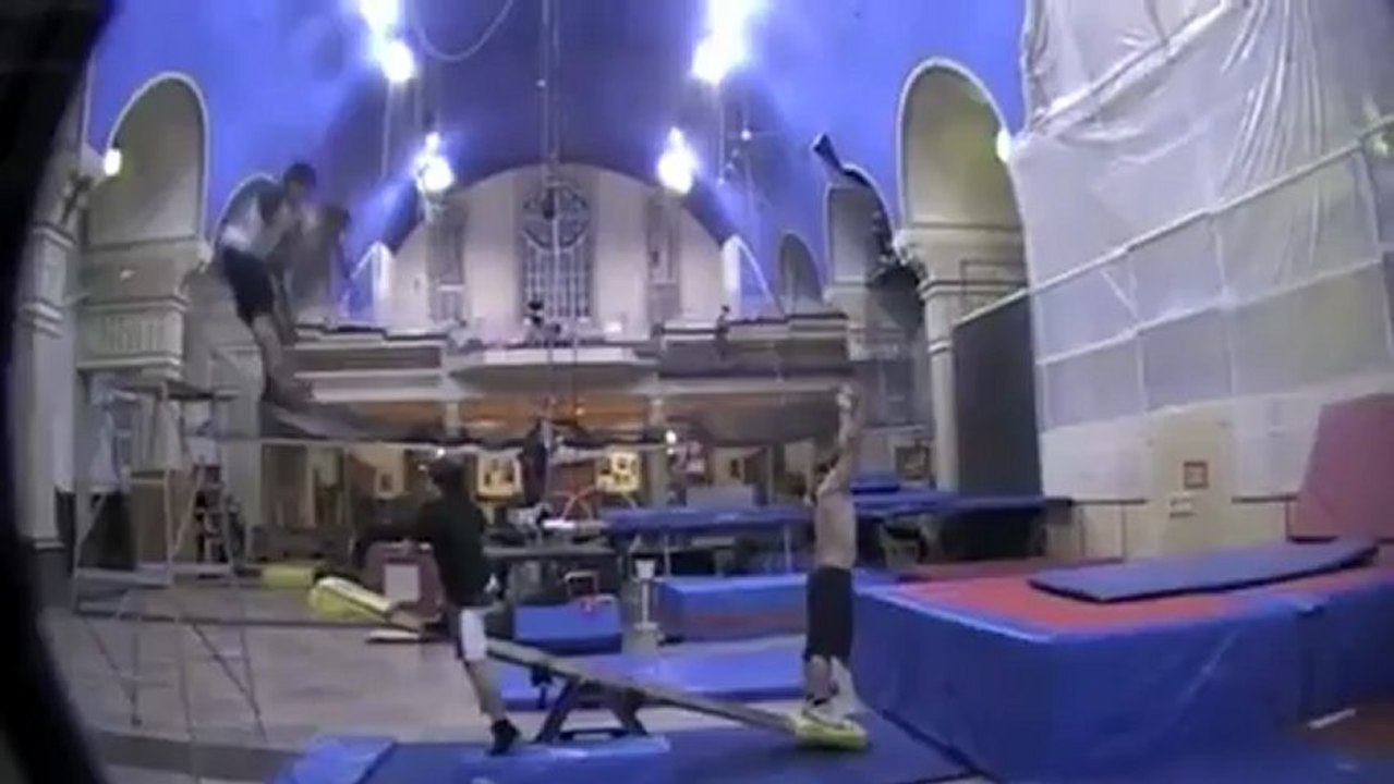 christophe hamel fait du trampoline