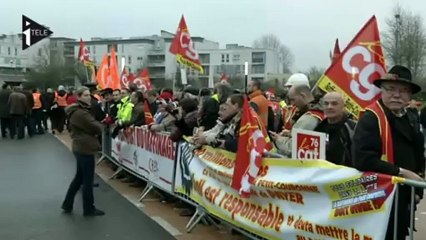 Petroplus : Hollande veut rassurer