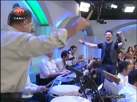 Özgür Eren ve Tan -Neredesin Sen & Gönlüm Ataşlara Yandı Gidiyor