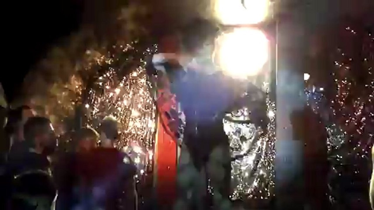 Gay - NightLife - Budapest - Drag Queen - Betty Blue - Diamonds