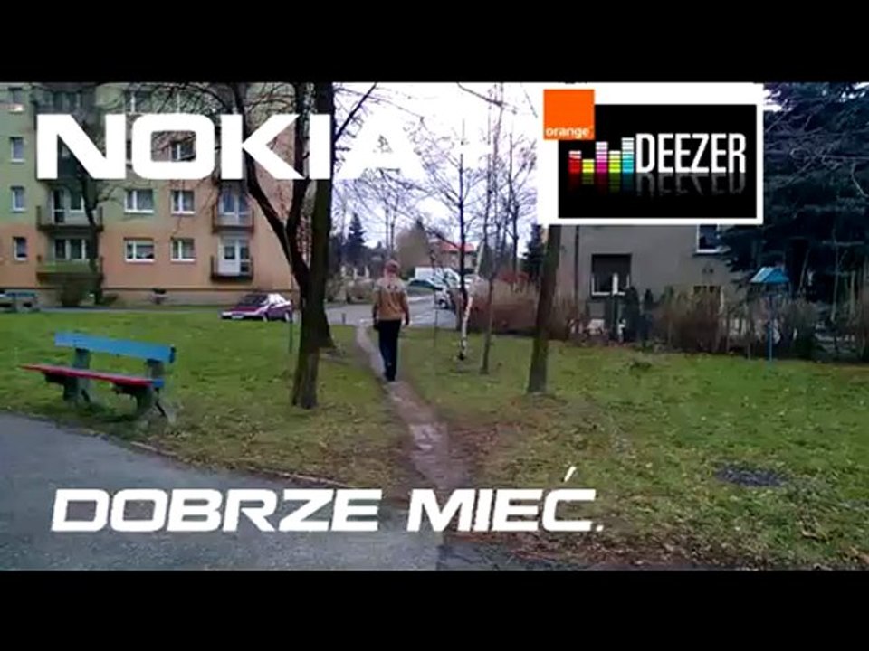 Zadanie 2 - Lubię kiedy wokół muzyka gra