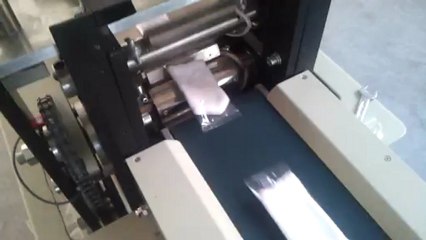 【automatic flow pack machine】