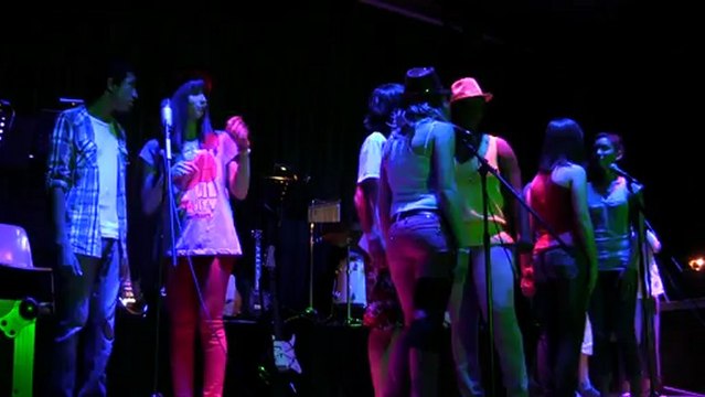 Deville les Rouen - College Jules Verne - Concert 2011- 001.MTS