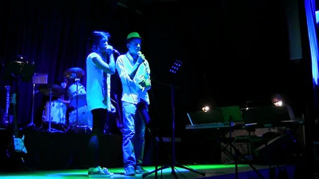 Deville les Rouen - College Jules Verne - Concert 2011- 002.MTS