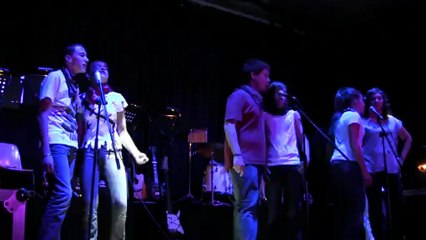 Deville les Rouen - College Jules Verne - Concert 2011- 004.MTS