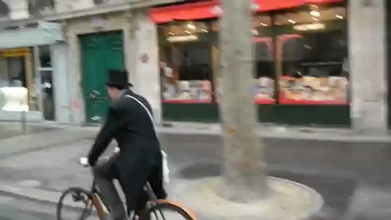 TRAVERSEE DE PARIS EN ANCIENNES 06/01/2013  Velo Vintage @ Gogo